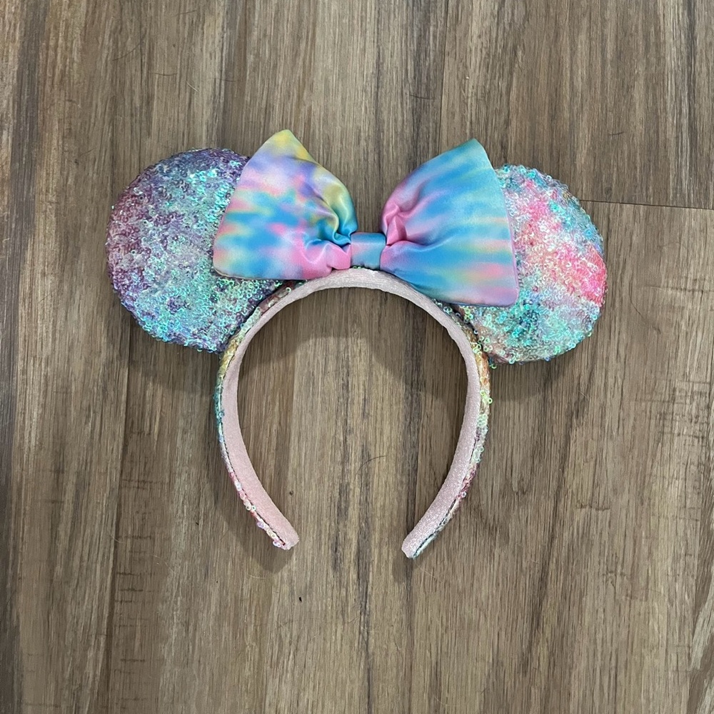 tie dye minnie ears